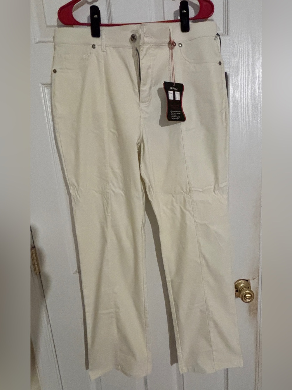 NWT UR Rebel Tummy Control Cream Straight-Leg Pants, Size 16